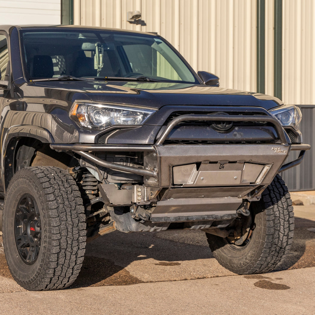 Passenger side front view of the Toyota 4Runner Rock Runner bumper from C4.