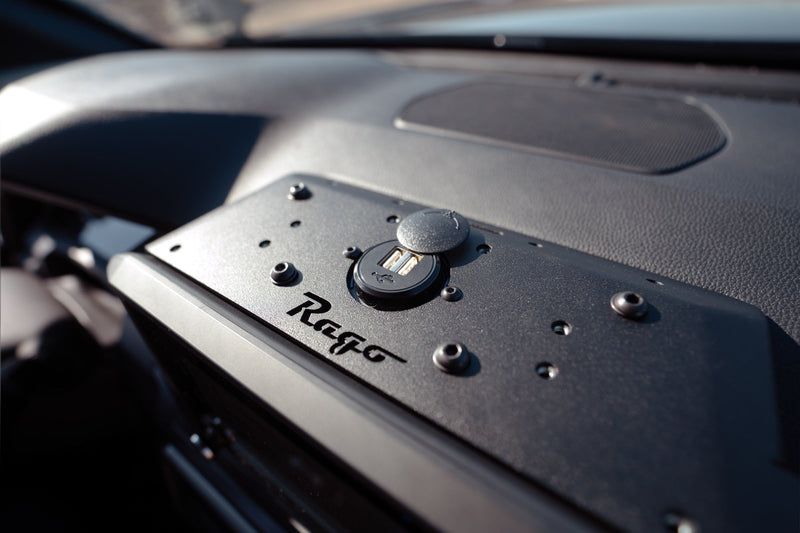 USB Charging on the Device Dash Mount in the 6th Gen Toyota 4Runner