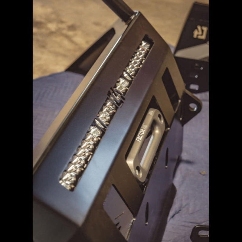 A LED light bar can be hidden inside the main body of the C4 Overland bumper.